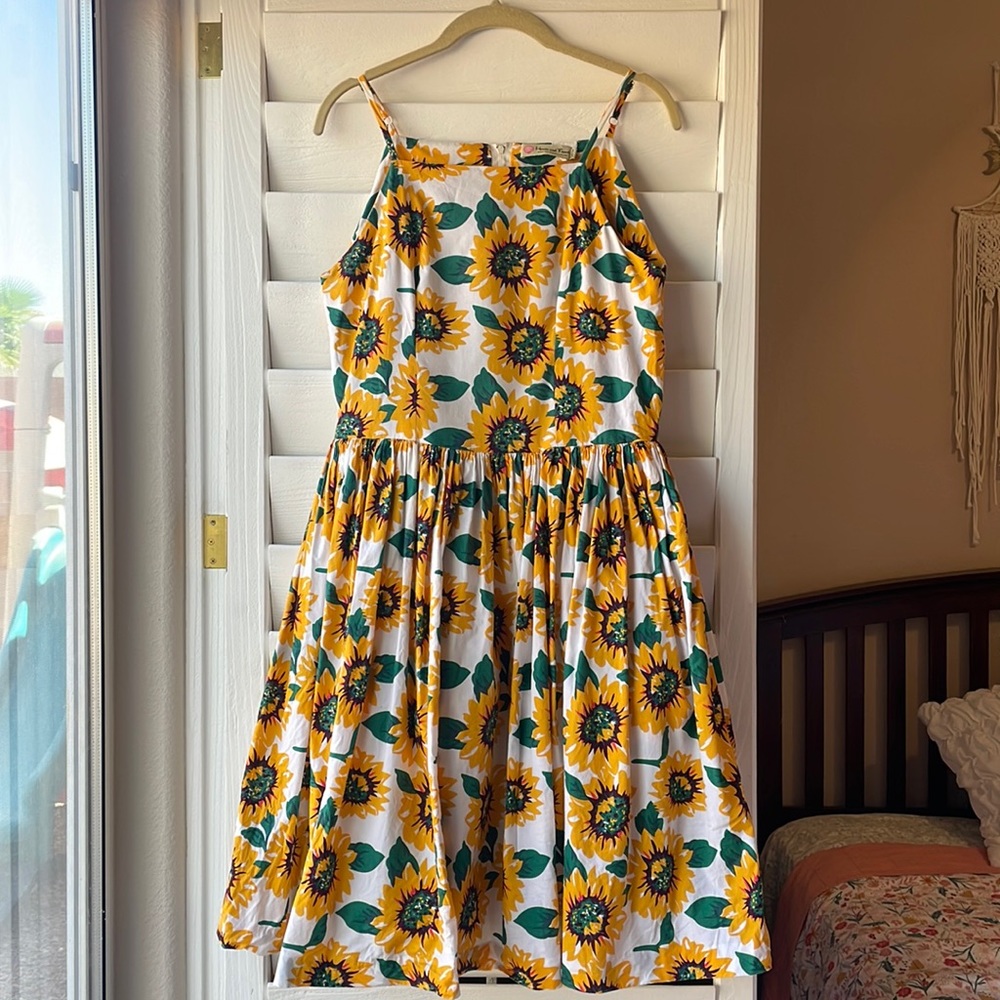 Hearts and Found Vintage Etsy Handmade Sunflower Floral Pinup Dress Large
